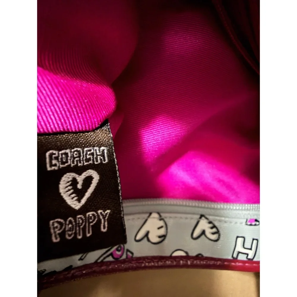 Coach Poppy Hearts Graffiti Tote With Bag Charms Coated Canvas Gray‎ Pink Y2K - Picture 11 of 16
